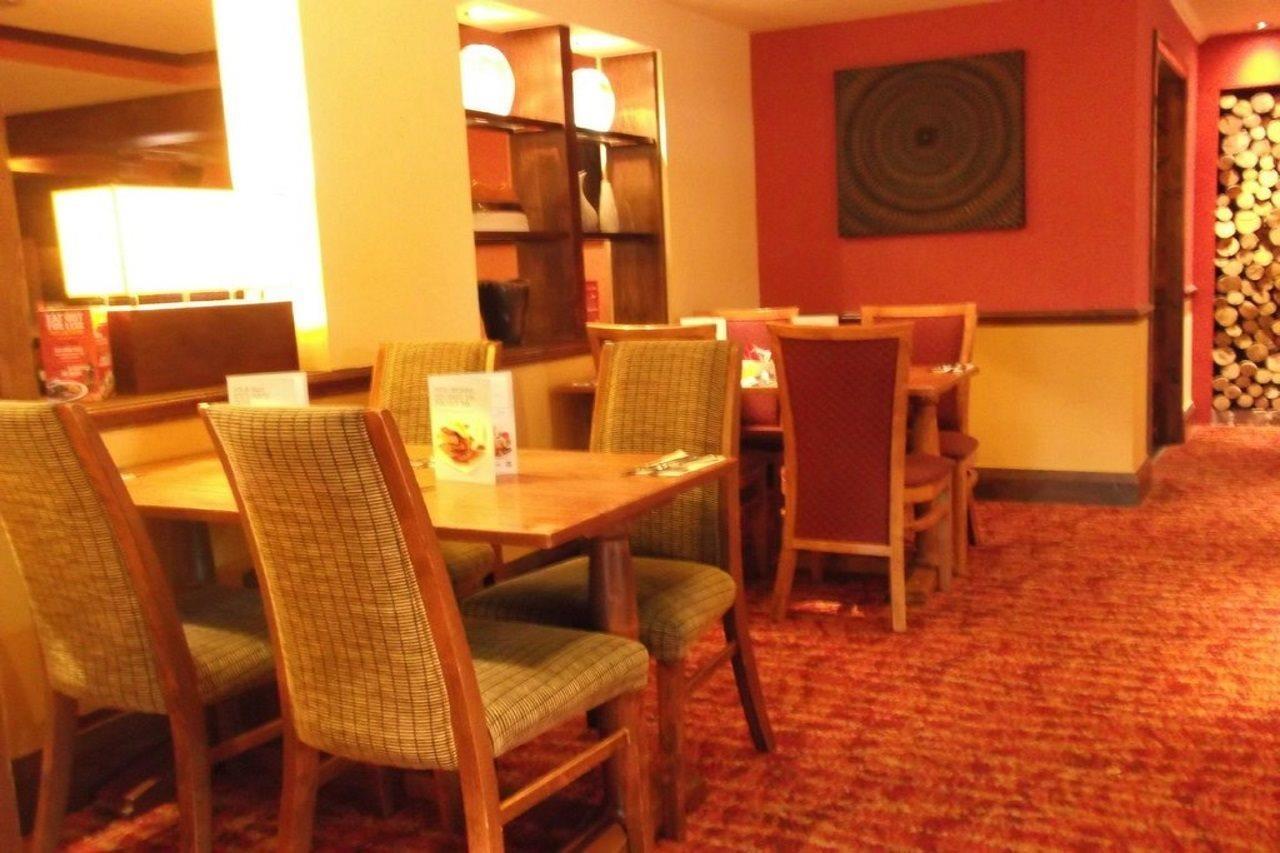 Premier Inn Bodmin Extérieur photo