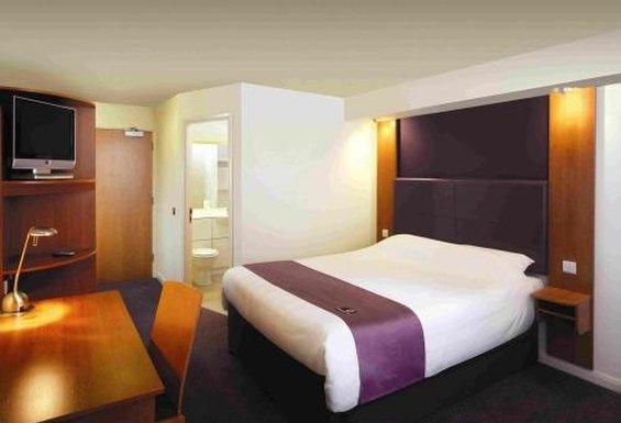 Premier Inn Bodmin Extérieur photo