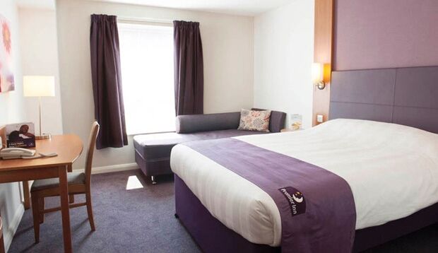 Premier Inn Bodmin Extérieur photo